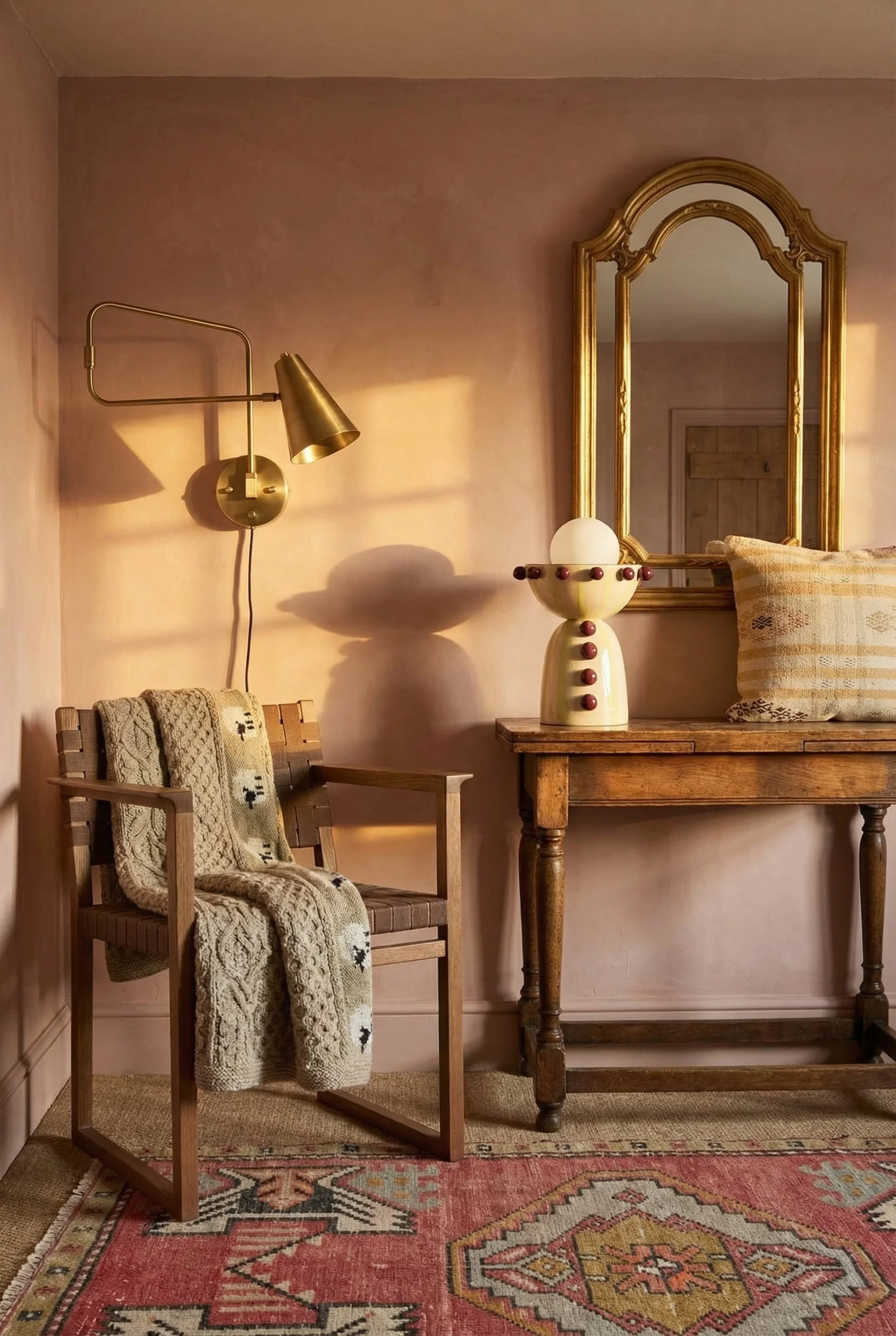 English Country Living Room mismatched furniture design scene